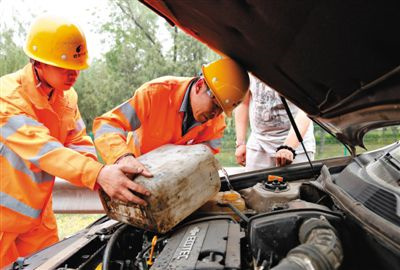 黔江区额尔古纳道路救援